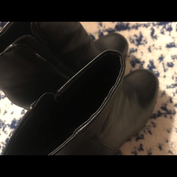 Jessica Simpson Tall Heeled Leather Black Boots Size 7.5 - Picture 10 of 12